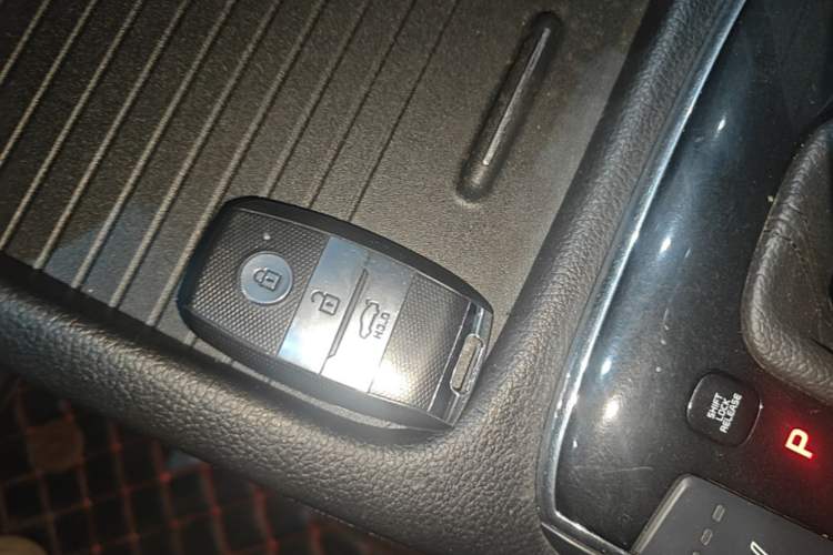 Used Kia K3 2017 1.6L Automatic 15th Anniversary Special Edition GLS Vehicle Key