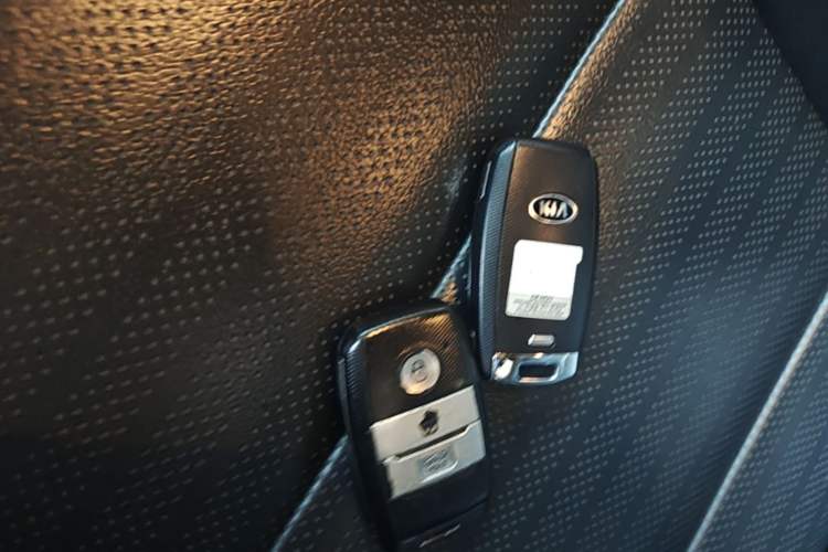 Used Kia K3 2017 1.6L Automatic 15th Anniversary Special Edition GLS Vehicle Key