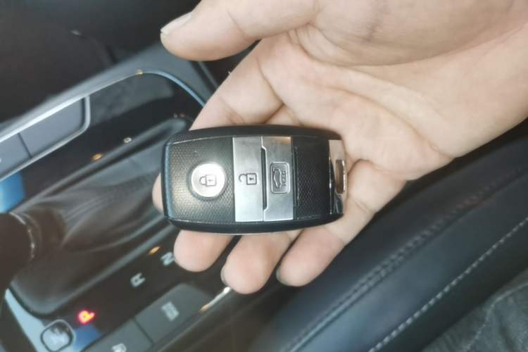 Used Kia K3 2017 1.6L Automatic 15th Anniversary Special Edition GLS Vehicle Key