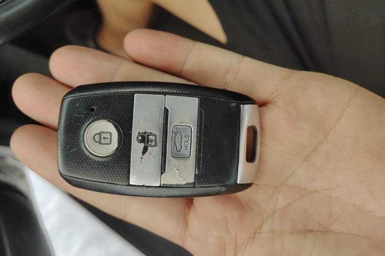 Used Kia K3 2017 1.6L Automatic 15th Anniversary Special Edition GLS Vehicle Key