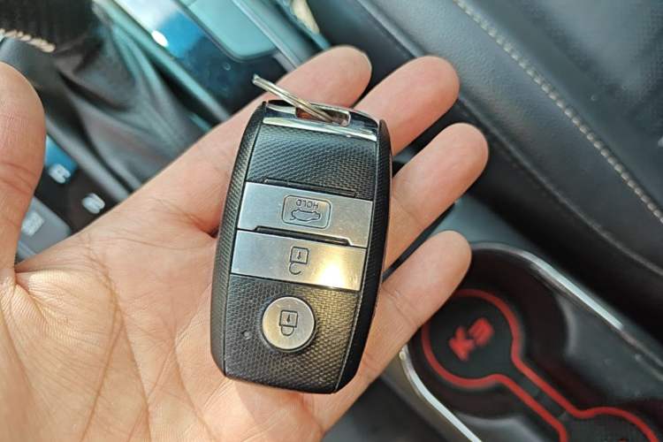 Used Kia K3 2017 1.6L Automatic 15th Anniversary Special Edition GLS Vehicle Key