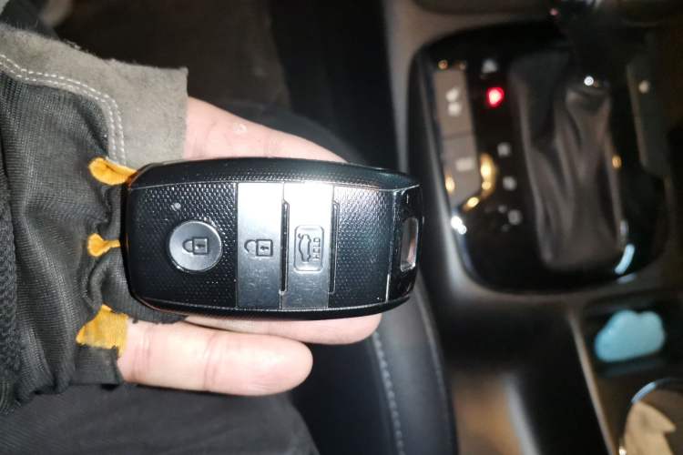 Used Kia K3 2017 1.6L Automatic 15th Anniversary Special Edition GLS Vehicle Key