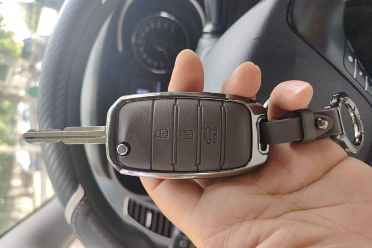 Used Kia K3 2017 1.6L Automatic 15th Anniversary Special Edition GLS Vehicle Key