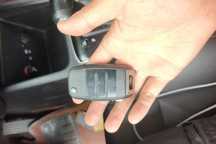 Used Kia K3 2017 1.6L Automatic 15th Anniversary Special Edition GLS Vehicle Key