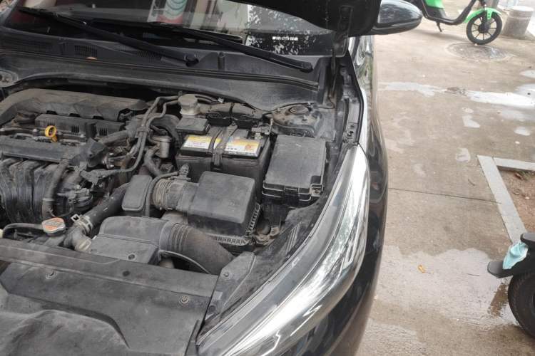 Used Kia K3 2019 1.5L CVT Smart Connectivity Version Engine Bay Left