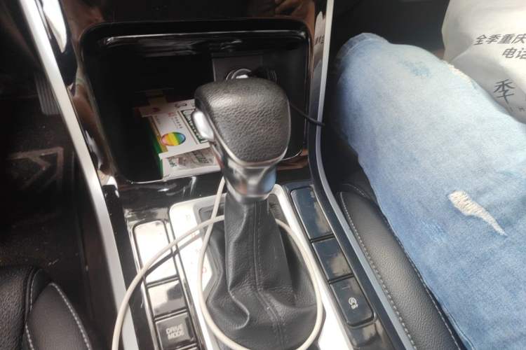 Used Kia K3 2019 1.5L CVT Smart Connectivity Version Gear Lever