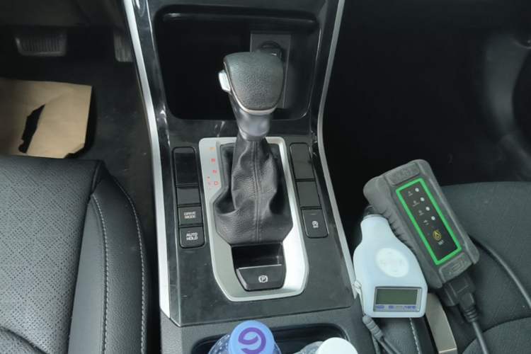 Used Kia K3 2019 1.5L CVT New Sharp Edition Gear Lever