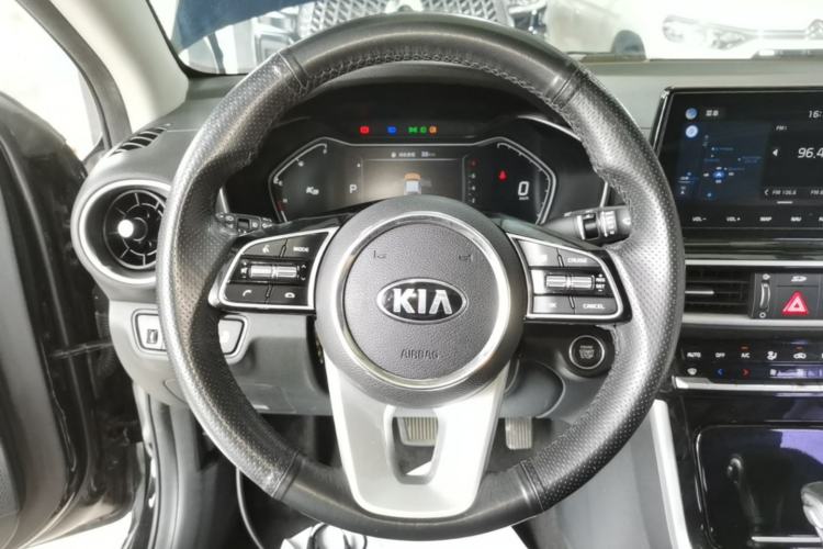 Used Kia K3 2019 1.5L CVT Smart Connectivity Version Steering Wheel