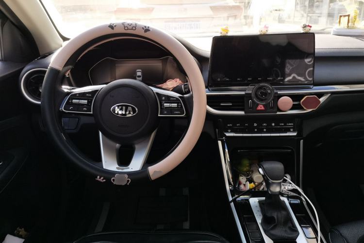 Used Kia K3 2019 1.5L CVT Smart Connectivity Version Center Console