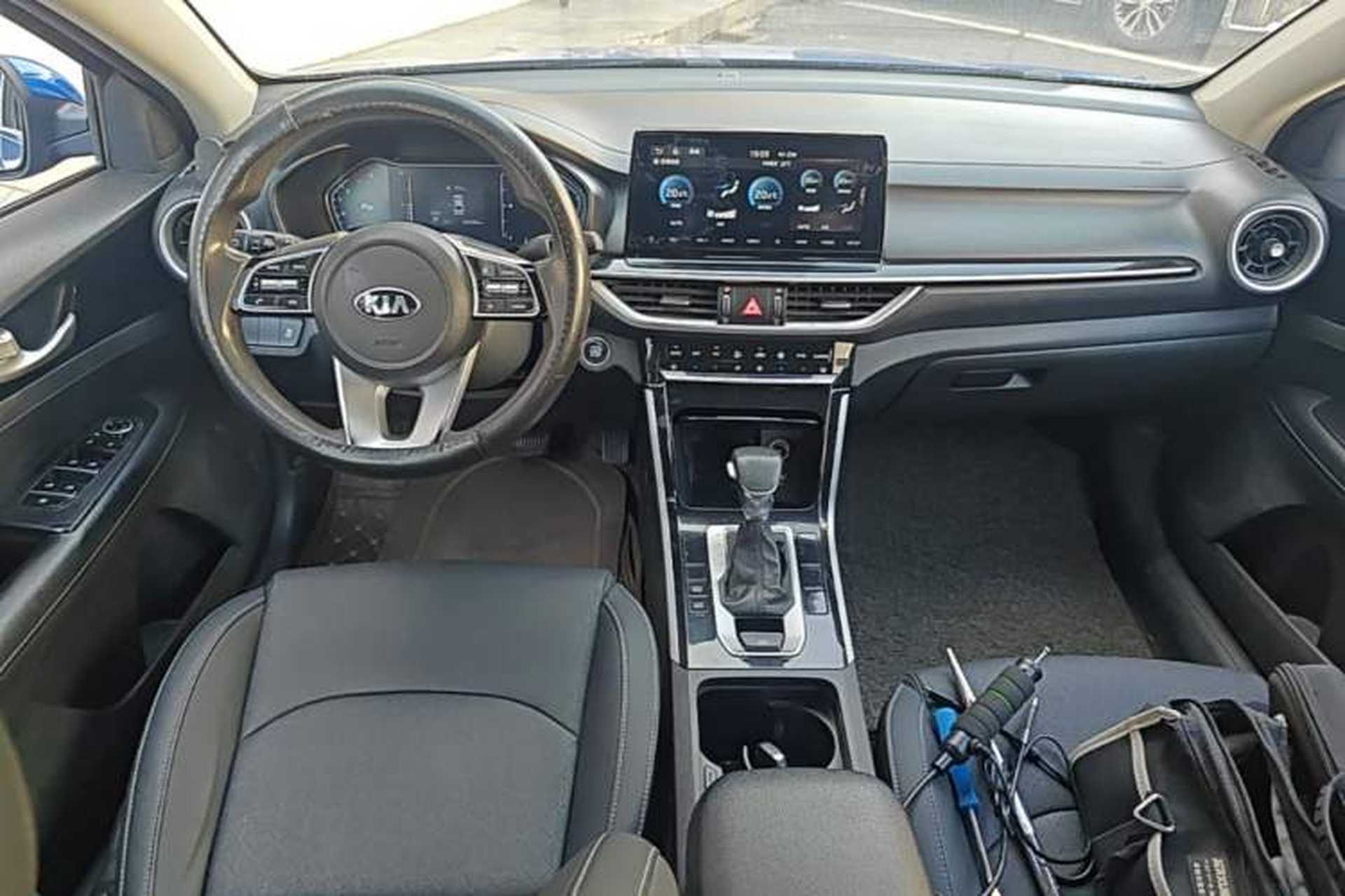 Used Kia K3 2019 1.5L CVT New Sharp Edition Center Console