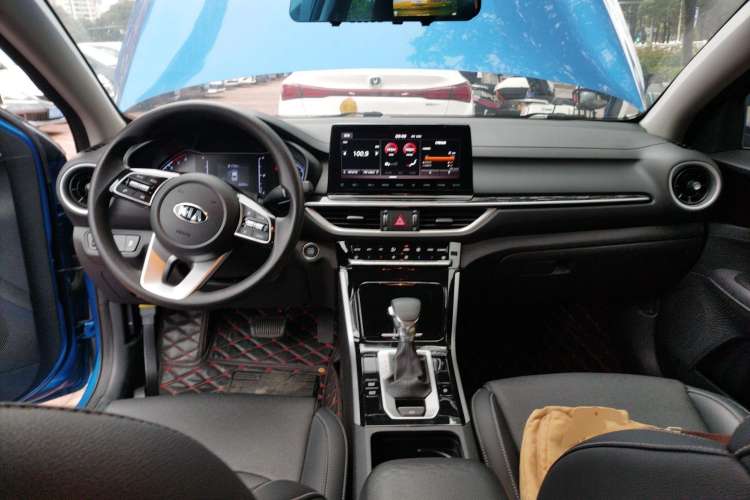 Used Kia K3 2019 1.5L CVT New Sharp Edition Center Console