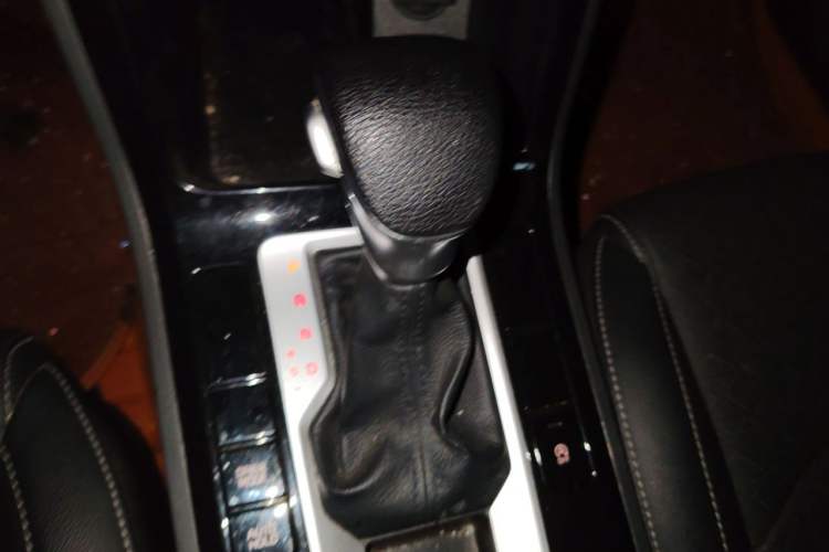 Used Kia K3 2019 1.5L CVT Smart Connectivity Version Gear Lever
