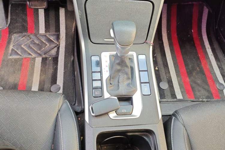 Used Kia K3 2019 1.5L CVT New Sharp Edition Gear Lever