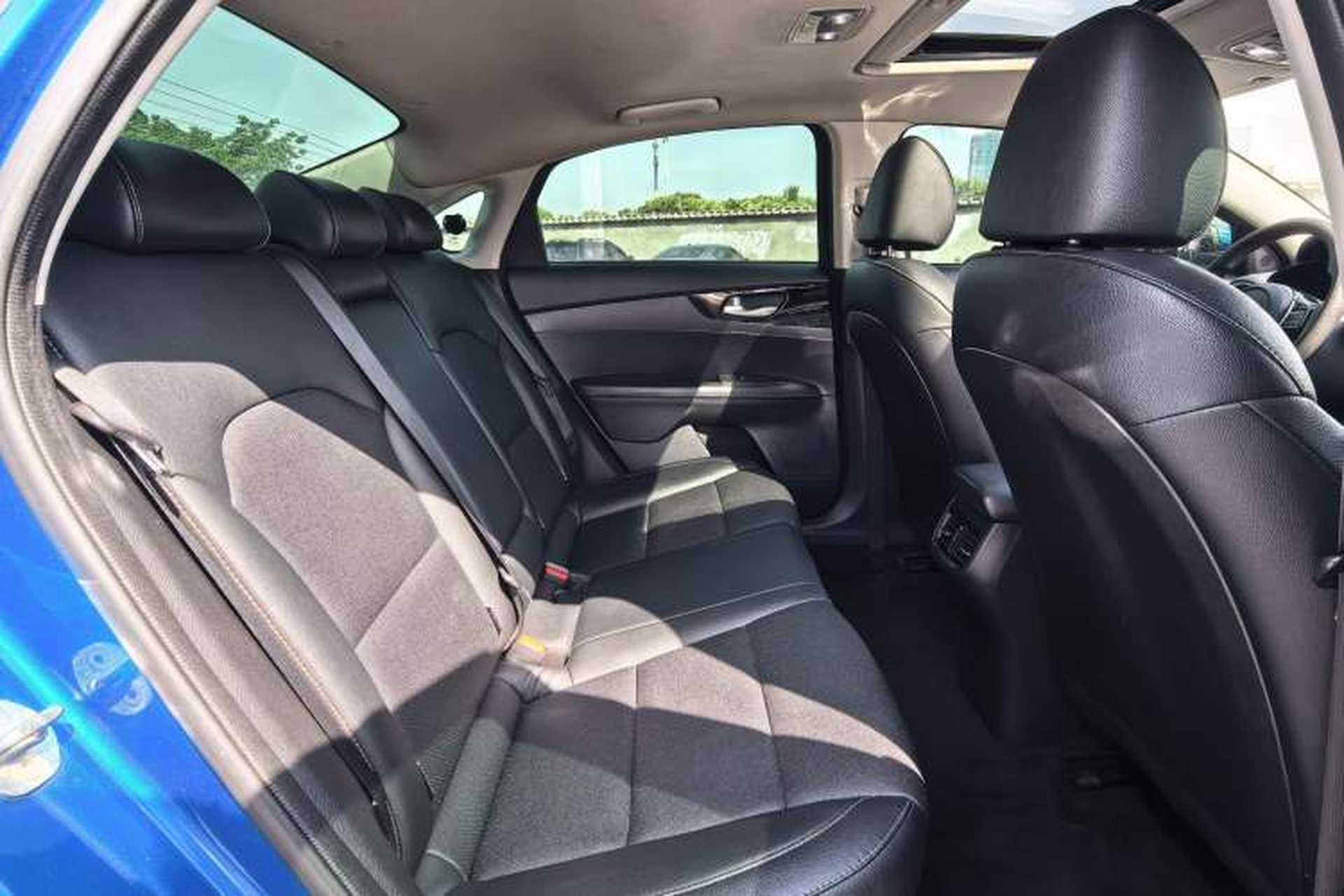 Used Kia K3 2019 1.5L CVT Smart Connectivity Version Interior 10