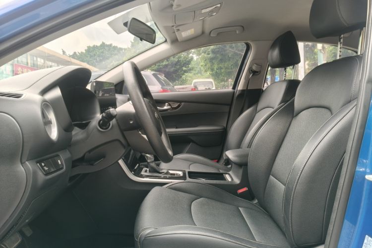 Used Kia K3 2019 1.5L CVT New Sharp Edition Interior 13