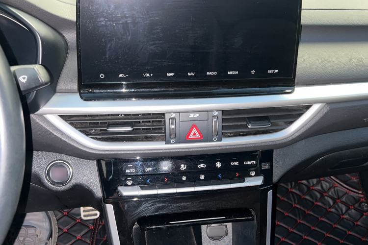 Used Kia K3 2019 1.4T DCT GT-Line Smart Enjoyment Sport Edition Interior 4