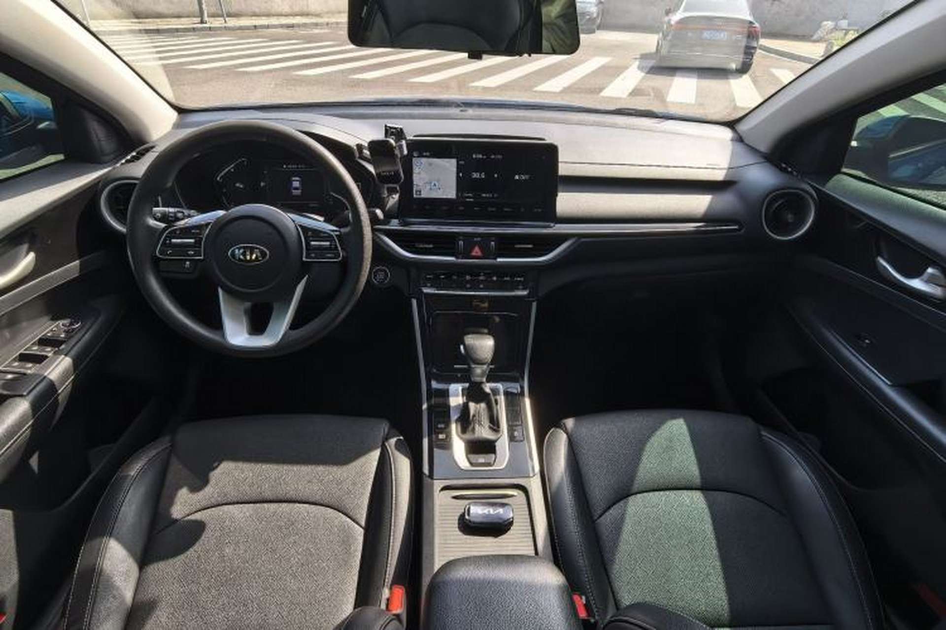 Used Kia K3 2019 1.5L CVT Smart Connectivity Version Interior 7