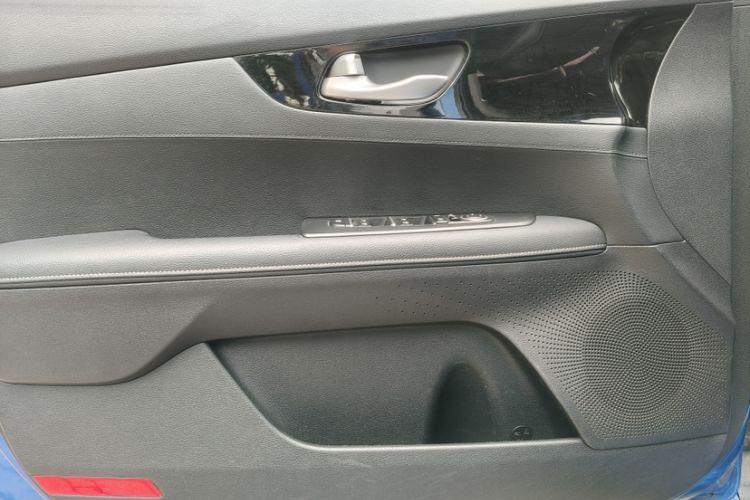 Used Kia K3 2019 1.5L CVT New Sharp Edition Interior 7