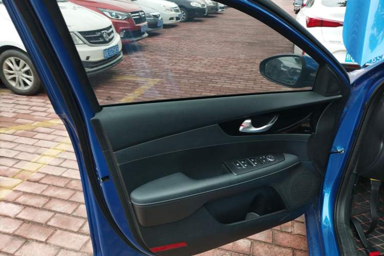 Used Kia K3 2019 1.5L CVT New Sharp Edition Left Front Door Interior