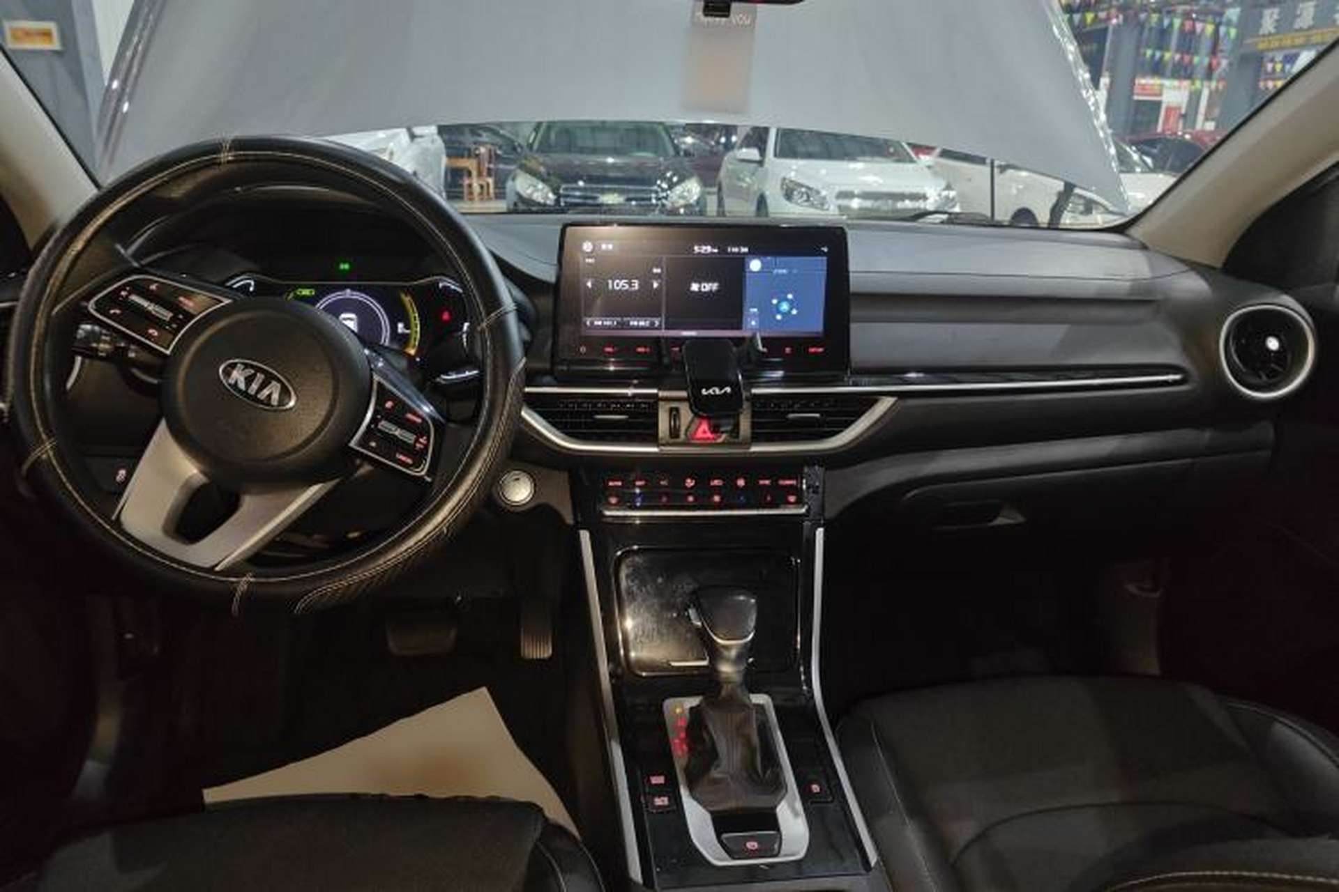 Used Kia K3 2019 1.5L CVT Smart Connectivity Version Center Console