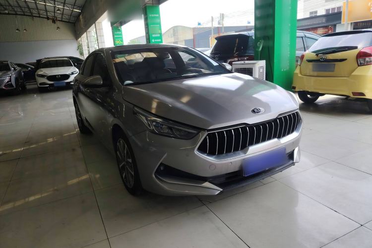 Used Kia K3 2019 1.5L CVT Luxury Edition Front Right 45 Deg