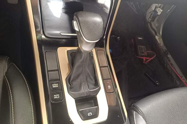 Used Kia K3 2019 1.5L CVT Smart Connectivity Version Gear Lever