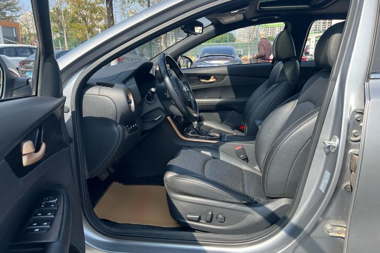 Used Kia K3 2019 1.5L CVT Luxury Edition Left Front Seat