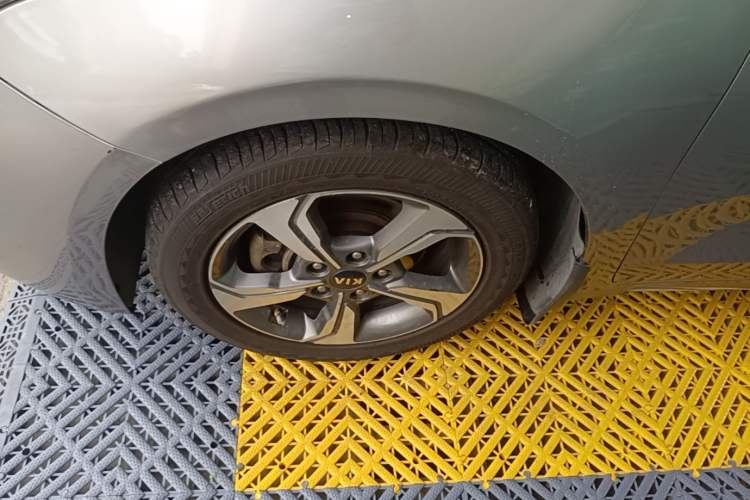 Used Kia K3 2019 1.5L CVT Smart Connectivity Version Left Front Wheel Hub