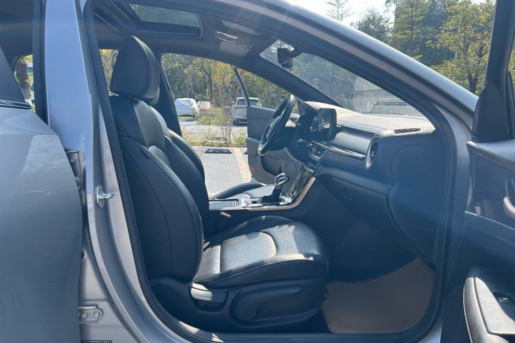 Used Kia K3 2019 1.5L CVT Luxury Edition Right Front Seat