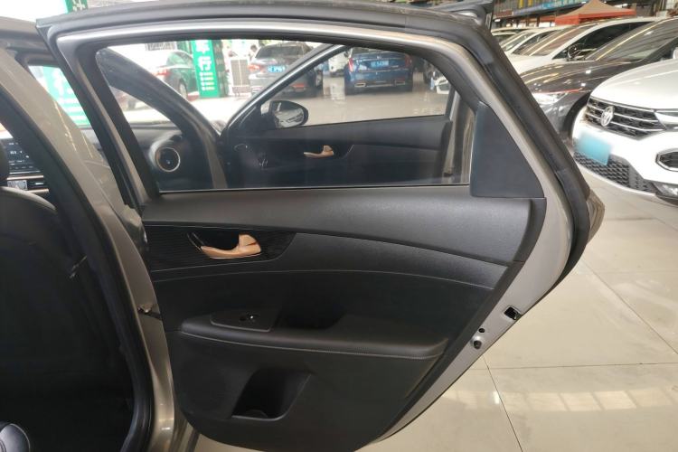 Used Kia K3 2019 1.5L CVT Luxury Edition Right Rear Door Interior