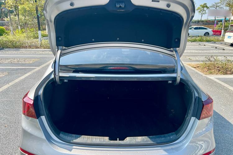 Used Kia K3 2019 1.5L CVT Luxury Edition Trunk