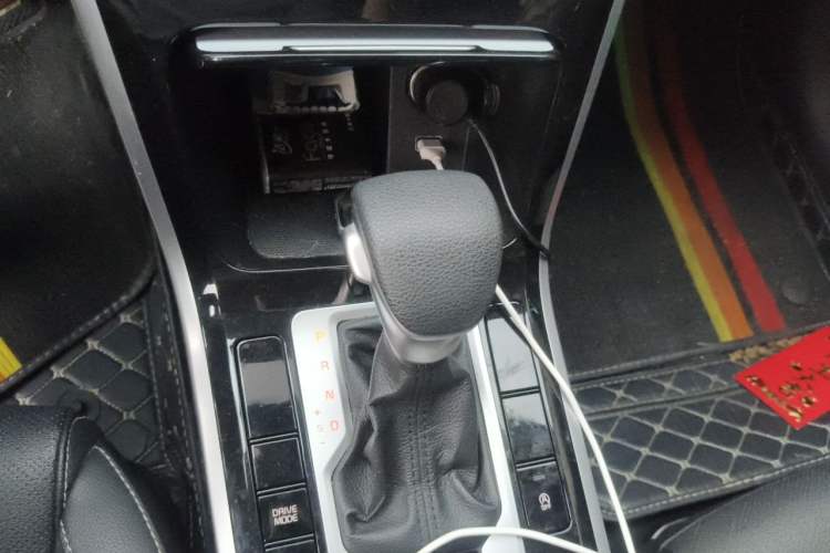 Used Kia K3 2019 1.5L CVT Smart Connectivity Version Gear Lever
