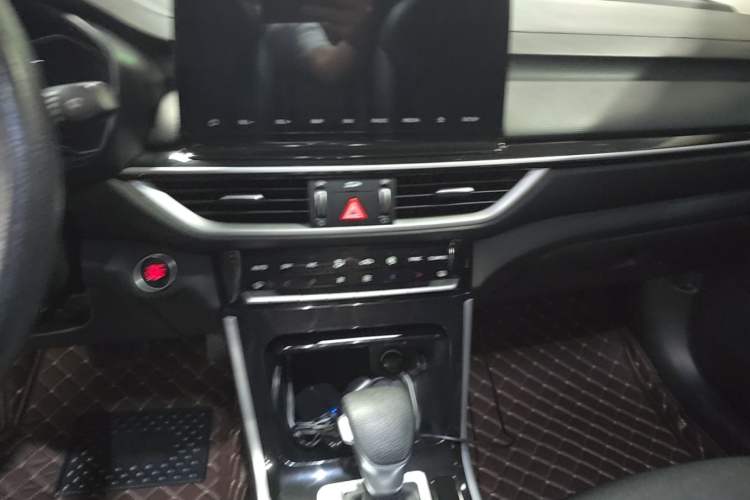 Used Kia K3 2019 1.5L CVT Smart Connectivity Version Audio And AC Panel
