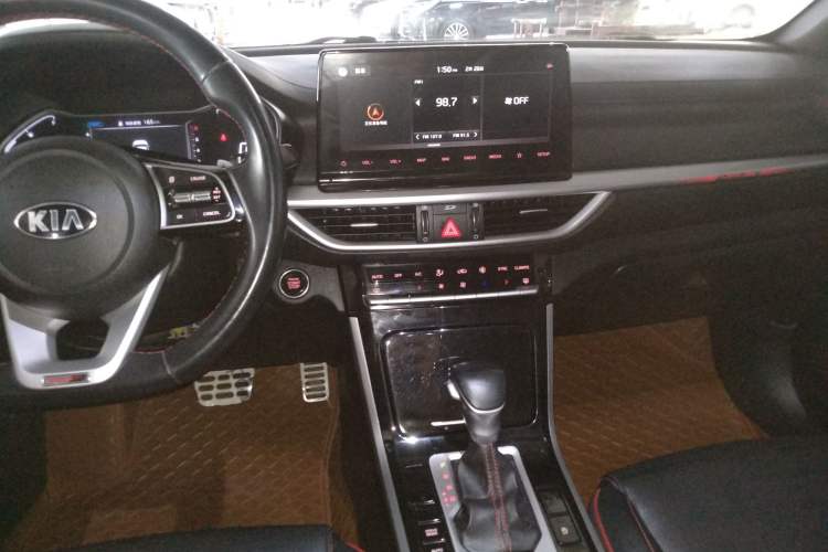 Used Kia K3 2019 1.4T DCT GT-Line Smart Enjoyment Sport Edition Audio And AC Panel