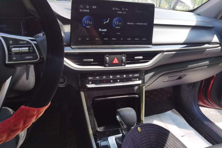 Used Kia K3 2019 1.5L CVT New Sharp Edition Audio And AC Panel