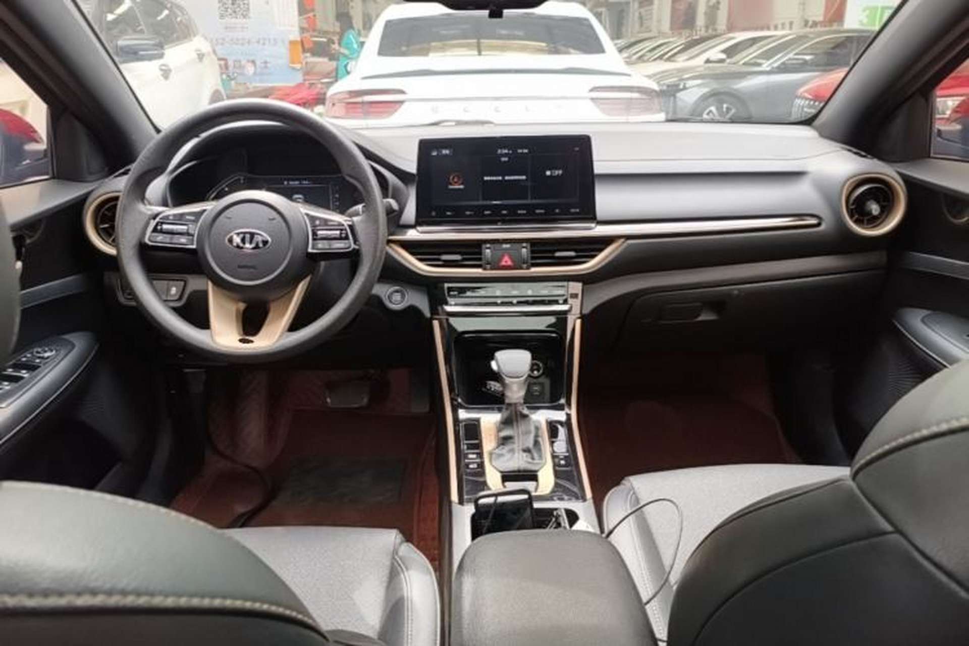 Used Kia K3 2019 1.5L CVT Smart Connectivity Version Center Console