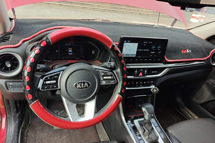 Used Kia K3 2019 1.5L CVT Smart Connectivity Version Center Console