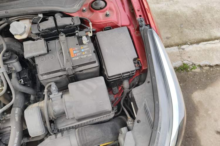 Used Kia K3 2019 1.5L CVT Smart Connectivity Version Engine Bay Left