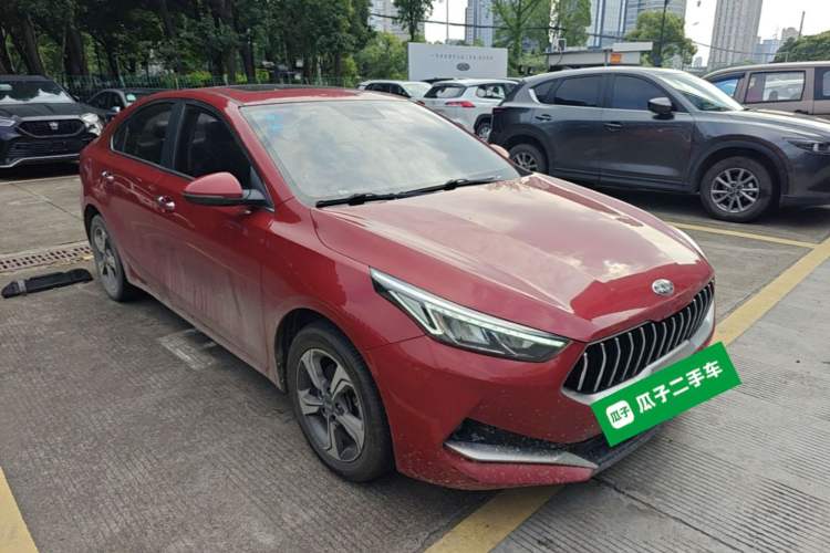 Used Kia K3 2019 1.5L CVT Smart Connectivity Version Front Right 45 Deg
