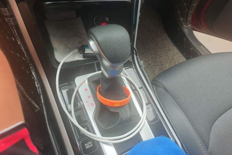 Used Kia K3 2019 1.5L CVT Smart Connectivity Version Gear Lever