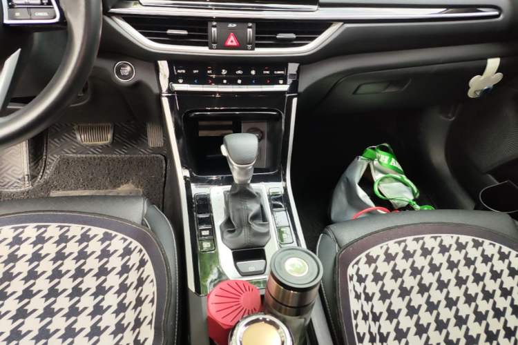Used Kia K3 2019 1.5L CVT Smart Connectivity Version Gear Lever