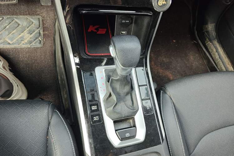 Used Kia K3 2019 1.5L CVT Smart Connectivity Version Gear Lever