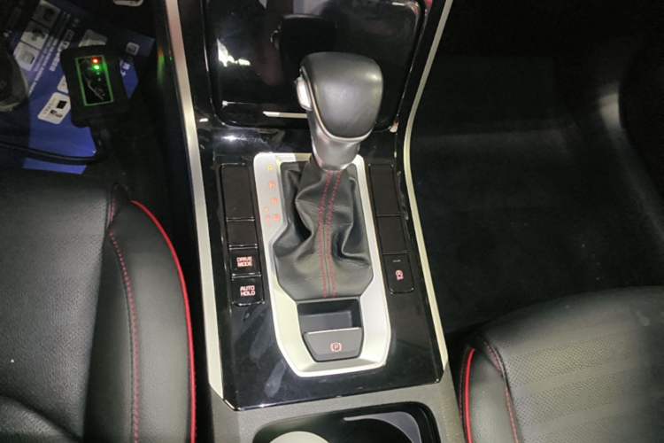 Used Kia K3 2019 1.4T DCT GT-Line Smart Enjoyment Sport Edition Gear Lever
