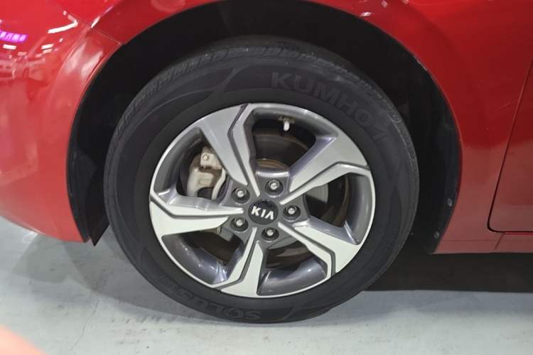 Used Kia K3 2019 1.5L CVT Smart Connectivity Version Left Front Wheel Hub