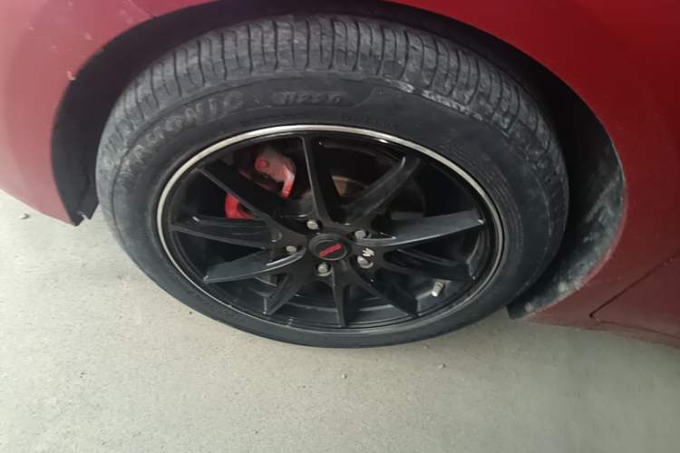 Used Kia K3 2019 1.5L CVT Smart Connectivity Version Left Front Wheel Hub