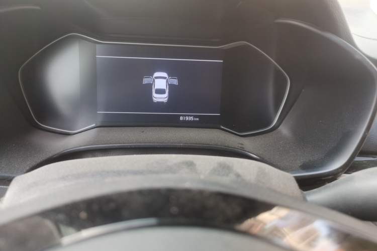 Used Kia K3 2019 1.5L CVT Smart Connectivity Version Odometer Close Up