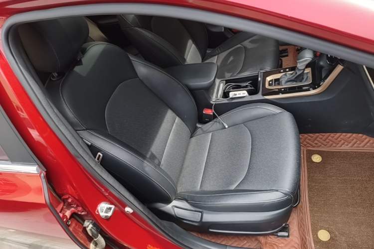 Used Kia K3 2019 1.5L CVT Smart Connectivity Version Right Front Seat