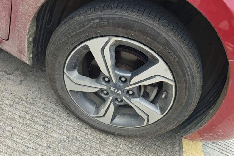 Used Kia K3 2019 1.5L CVT Smart Connectivity Version Right Front Wheel Hub