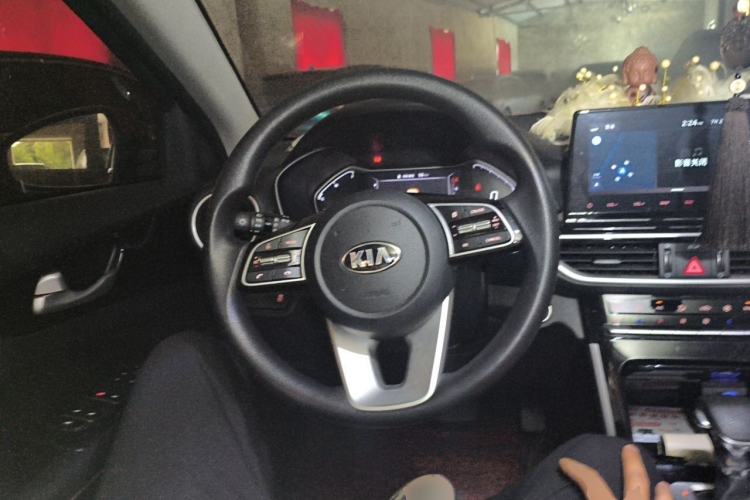 Used Kia K3 2019 1.5L CVT Smart Connectivity Version Steering Wheel
