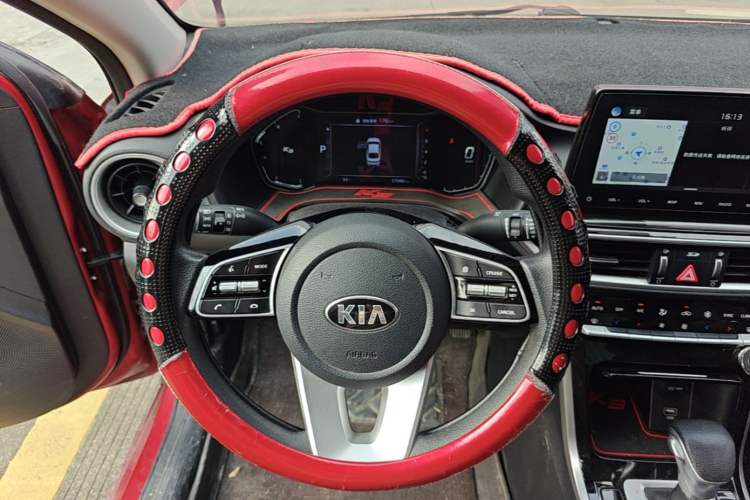 Used Kia K3 2019 1.5L CVT Smart Connectivity Version Steering Wheel